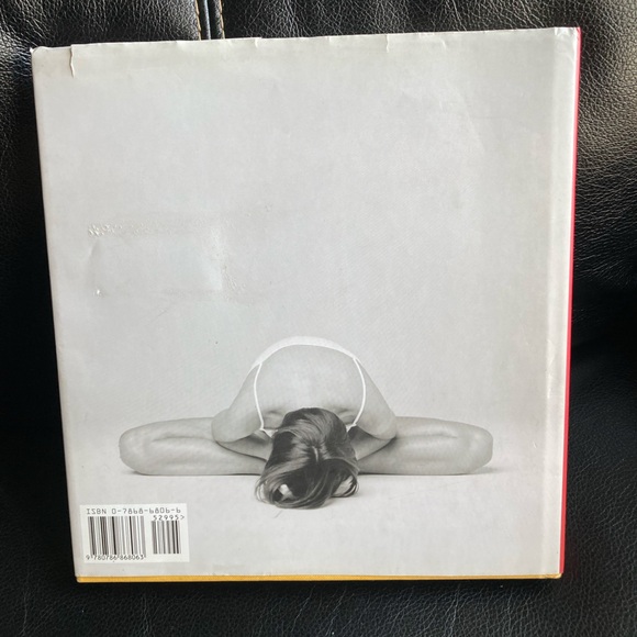 Book (Hardback): Living Yoga; Creating a Life of Practice by Christy Tur… - Picture 4 of 16